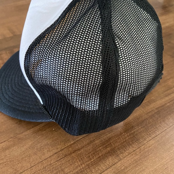 VINTAGE Farm Aid Concert Trucker Mesh Snapback Cap Deadstock RETRO 1987? Hipster - Picture 4 of 12